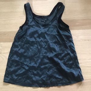 Broadway & Broome tank